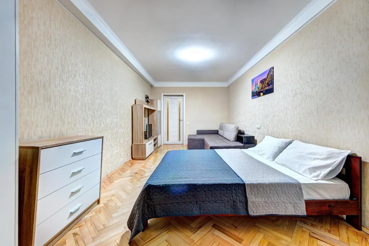 Apartments Near Ocean Plaza Druzhby Narodov Boulevard 8A Киев